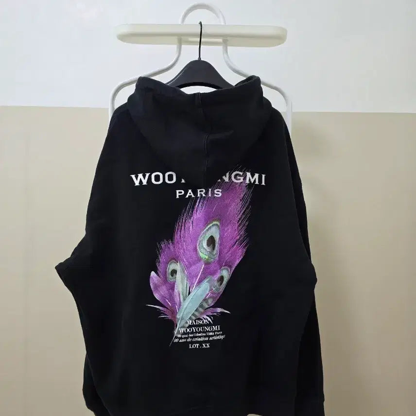 [BUNJANG] Wooyoungmi Feather Back Logo Hoodie / [50]우영미 깃털 백로고 후드