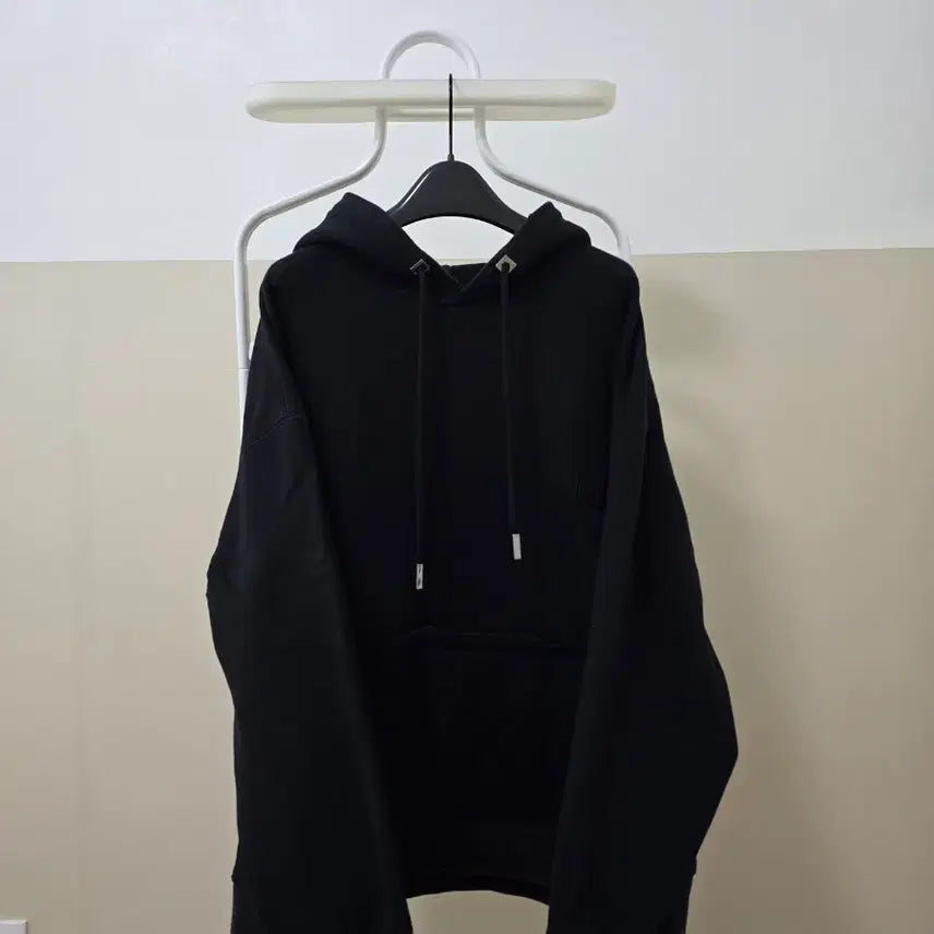 [BUNJANG] Wooyoungmi Feather Back Logo Hoodie / [50]우영미 깃털 백로고 후드