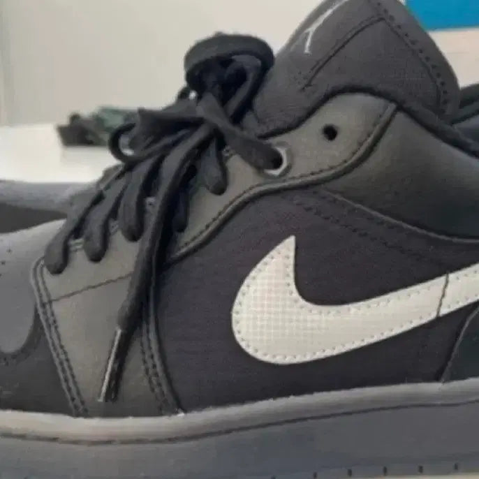 [BUNJANG] Nike Jordan 1 Low SE Black White / 나이키 조던1 로우 SE 블랙 화이트 270