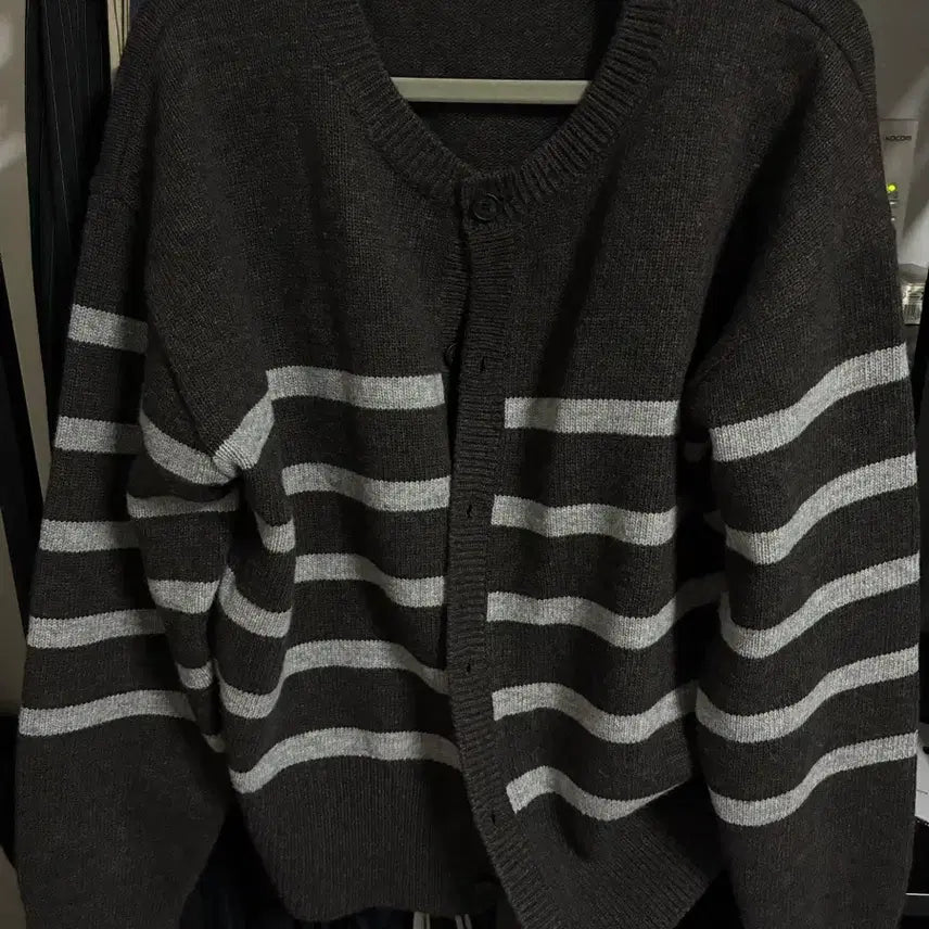 [BUNJANG] Waveness Stripe Cardigan / 웨이비니스 스트라이프 가디건 2