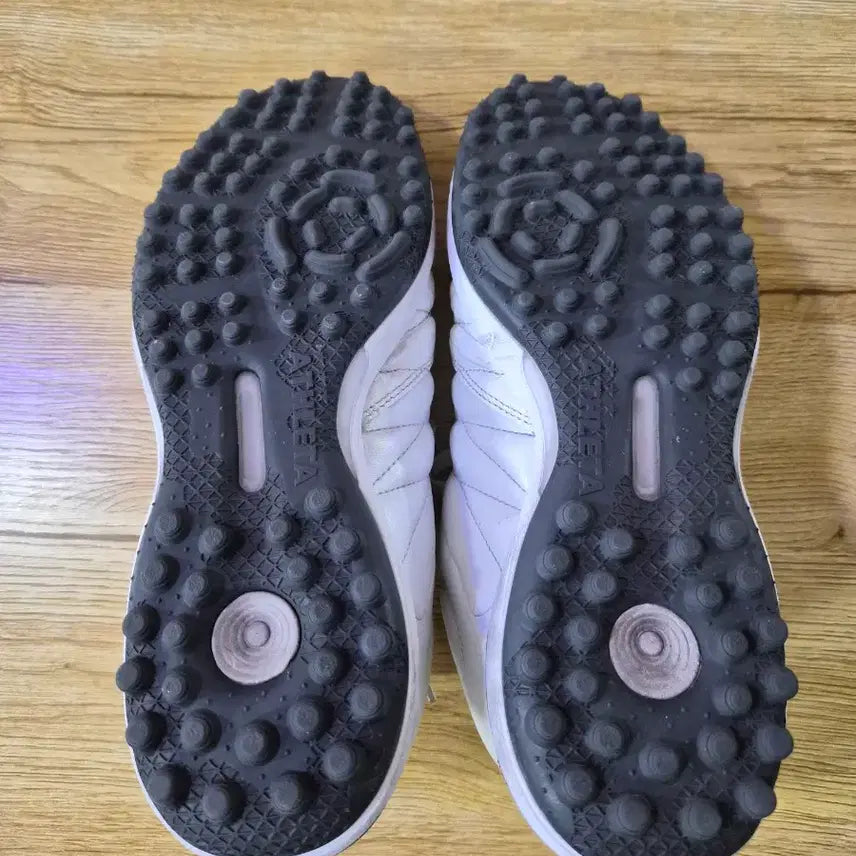 [BUNJANG] Athleta O-Rei Futsal Shoes / 아슬레타 오레이 풋살화 260