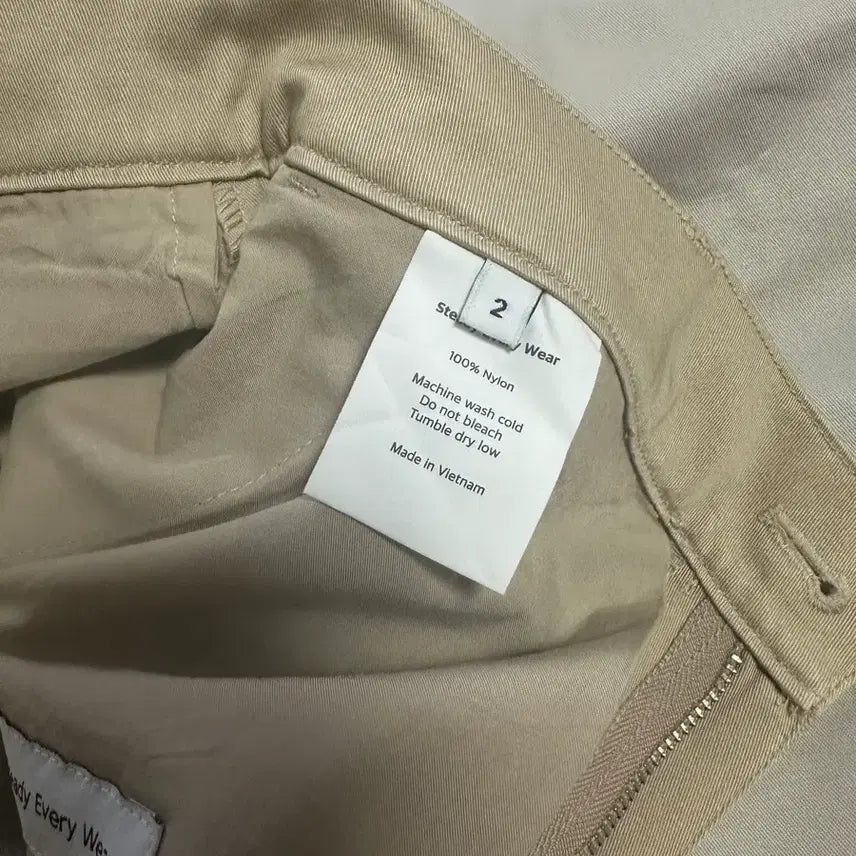 [BUNJANG] Steady Around Beige/Ivory Shorts Size 2 / 스테디에브리웨어 베이지/아이보리 반바지 2 사이즈 급처
