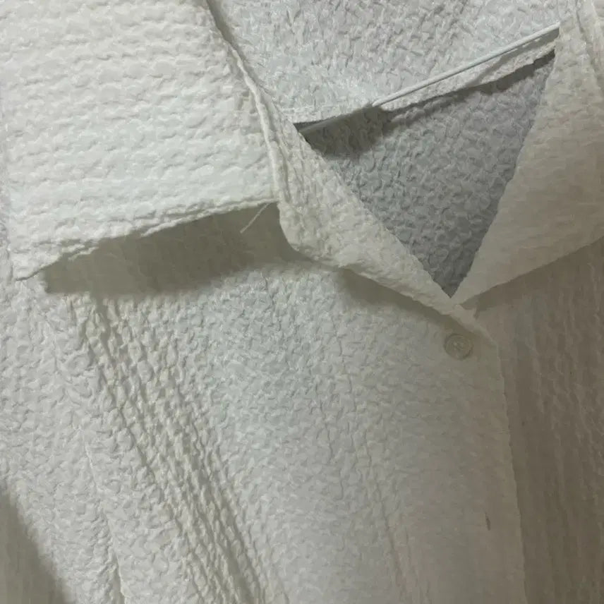 [BUNJANG] White Short Sleeve Pleated Blouse / 화이트 반팔 주름 셔츠 블라우스