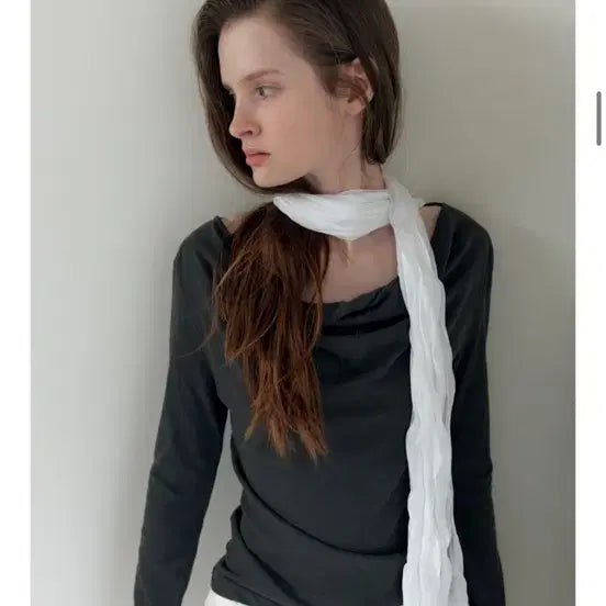 [BUNJANG] The Lir Soft Pleated Scarf Ivory / 더릴 소프트 플리츠 스카프 아이보리