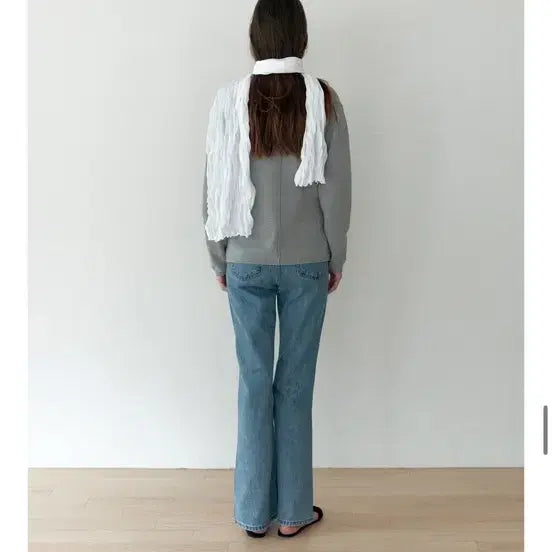 [BUNJANG] The Lir Soft Pleated Scarf Ivory / 더릴 소프트 플리츠 스카프 아이보리
