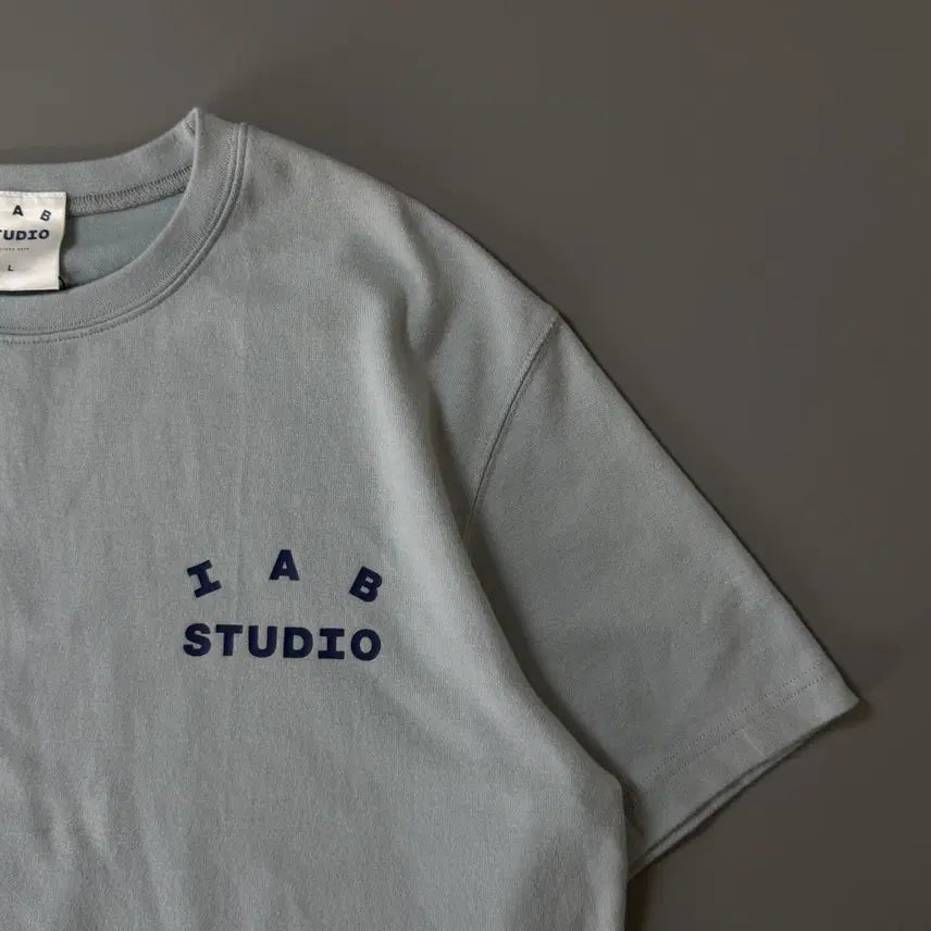 [SOLD OUT] 아이앱스튜디오 애쉬블루 반팔 L