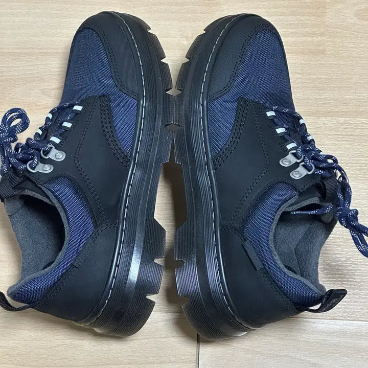 [SOLD OUT] 새상품급 닥터마틴 리더 WX 가죽+캔버스 캐주얼화 270