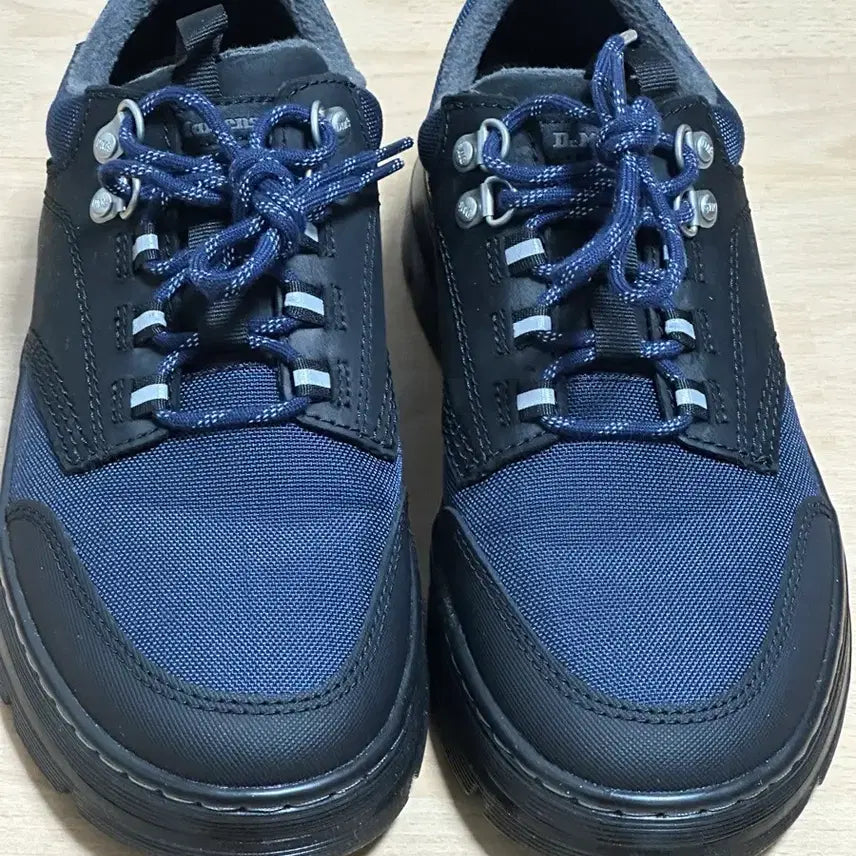 [SOLD OUT] 새상품급 닥터마틴 리더 WX 가죽+캔버스 캐주얼화 270