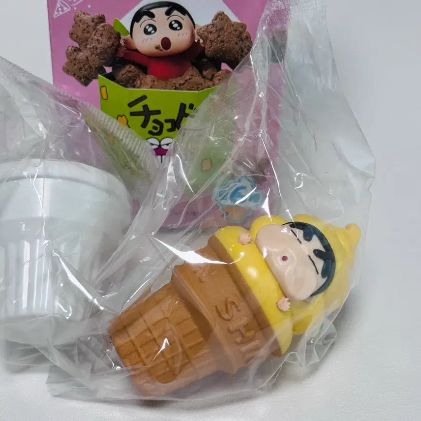 [BUNJANG] Crayon Shin-chan Snack Figure Set - Ice Cream Edition / 짱구 스낵 간식 피규어 리멘트 아이스크림