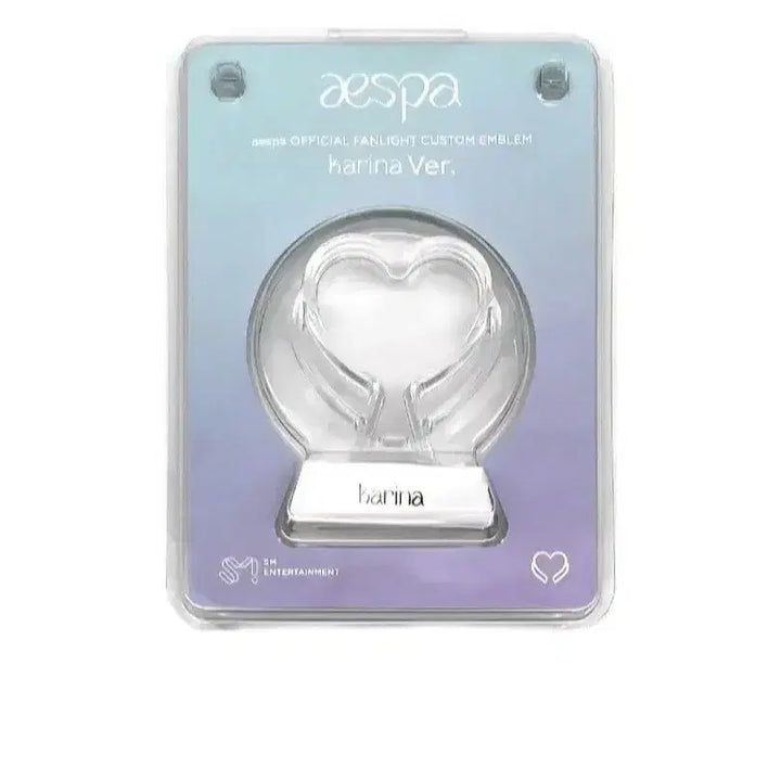 [BUNJANG] aespa 공식 응원봉 &amp; 카리나 엠블럼 양도 / aespa 공식 응원봉 &amp; 카리나 엠블럼
