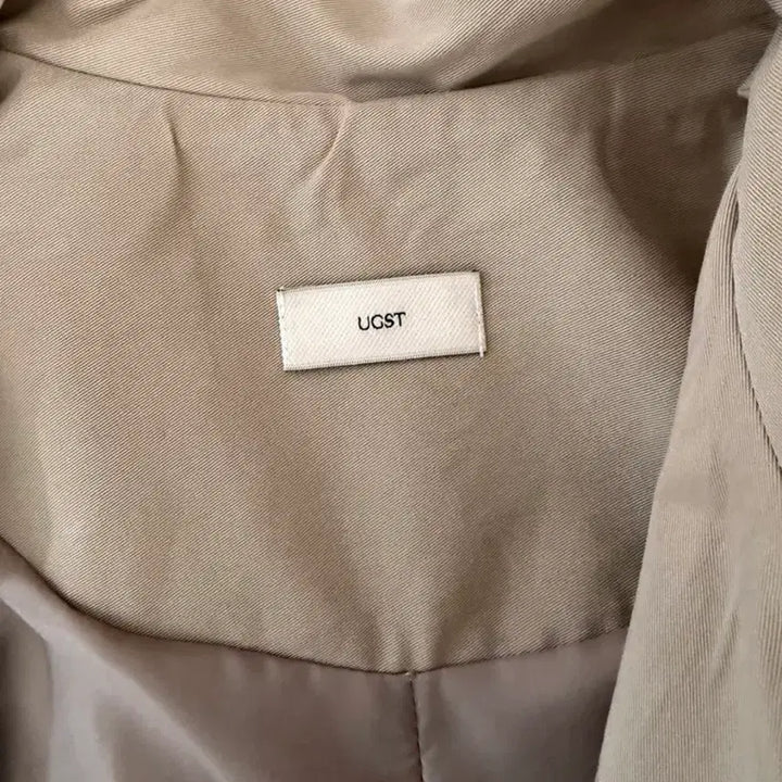 [BUNJANG] August Half Trench Coat (Beige) / 어그스트 하프트렌치코트(베이지)