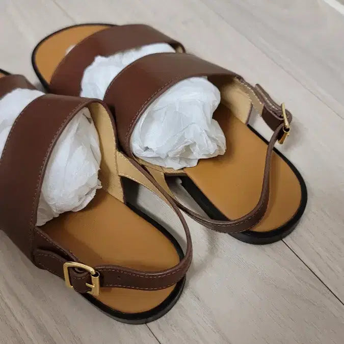 [BUNJANG] TheCashmere Leather Sandals (Size 36/230) / 더캐시미어 새상품 가죽 샌들36 (230)