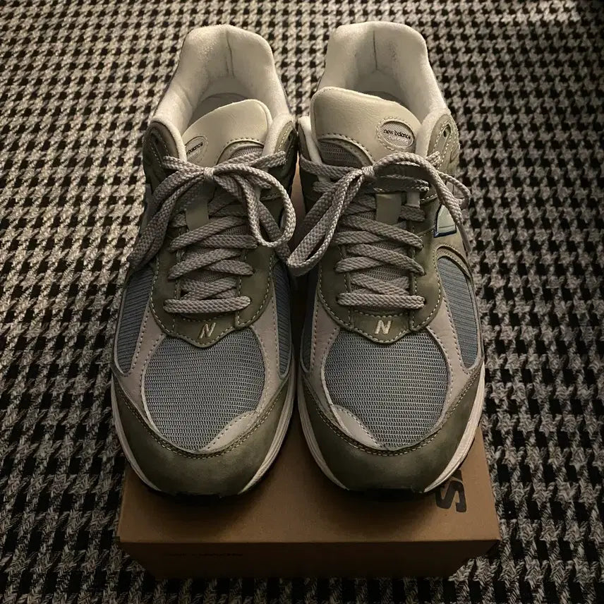 [BUNJANG] New Balance 2002R Cool Grey Sneakers / [무료배송] 뉴발란스 2002R Cool Grey 280