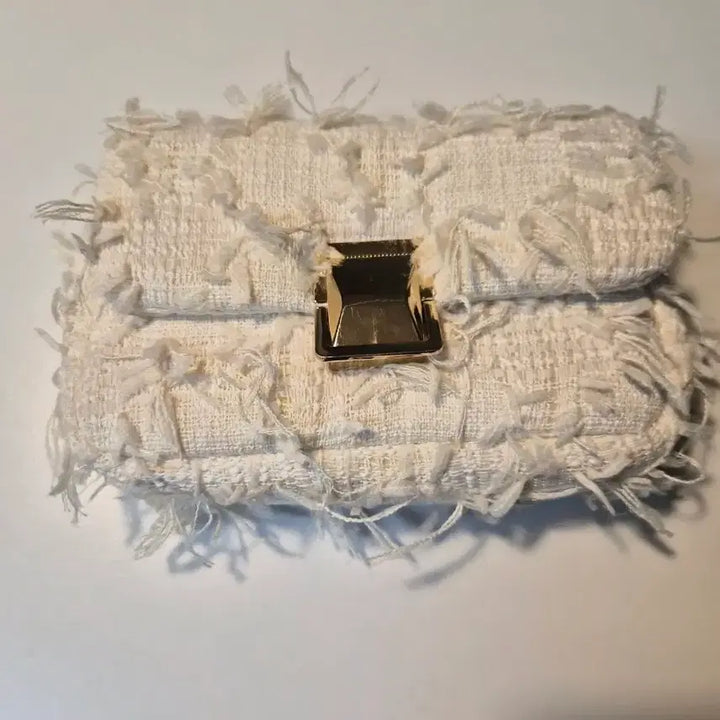 [BUNJANG] H&amp;M Ivory Textured Chain Shoulder Bag / H&amp;M 아이보리 텍스처 체인 숄더백