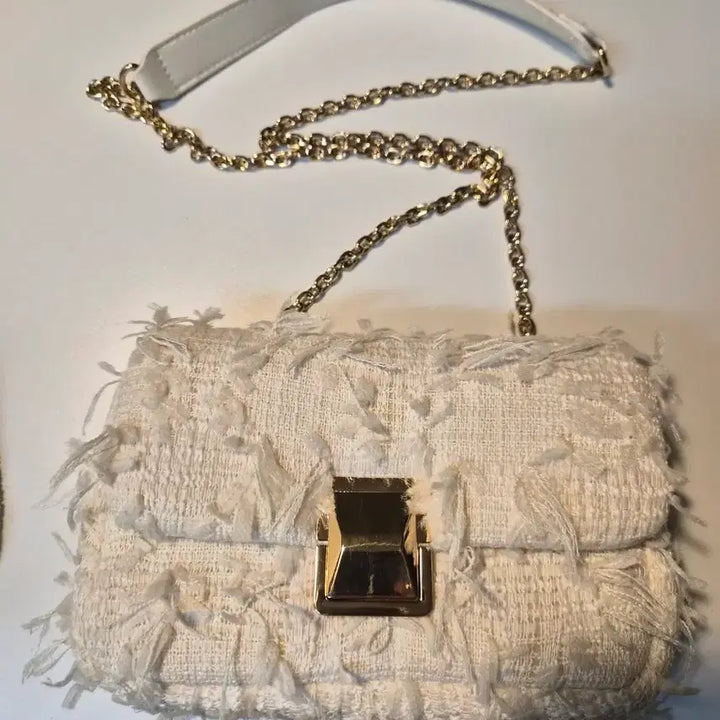 [BUNJANG] H&amp;M Ivory Textured Chain Shoulder Bag / H&amp;M 아이보리 텍스처 체인 숄더백