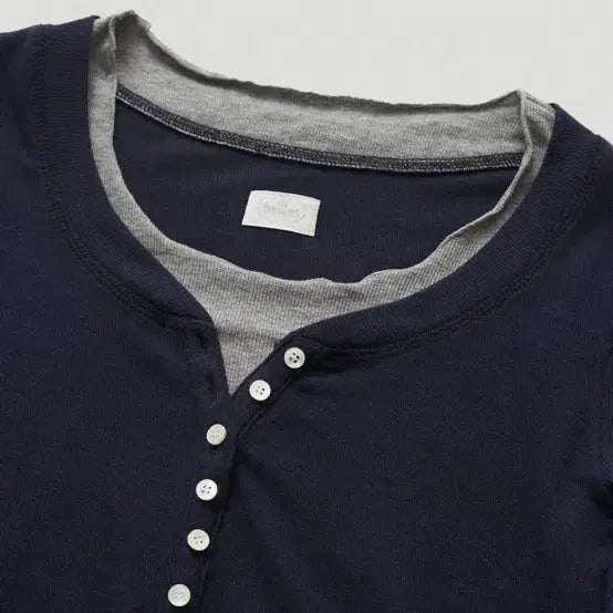 [BUNJANG] The Barnet Aimee Slim Layered T-shirt Navy / 더바넷 Aimee Slim Layered T-shirt_Navy