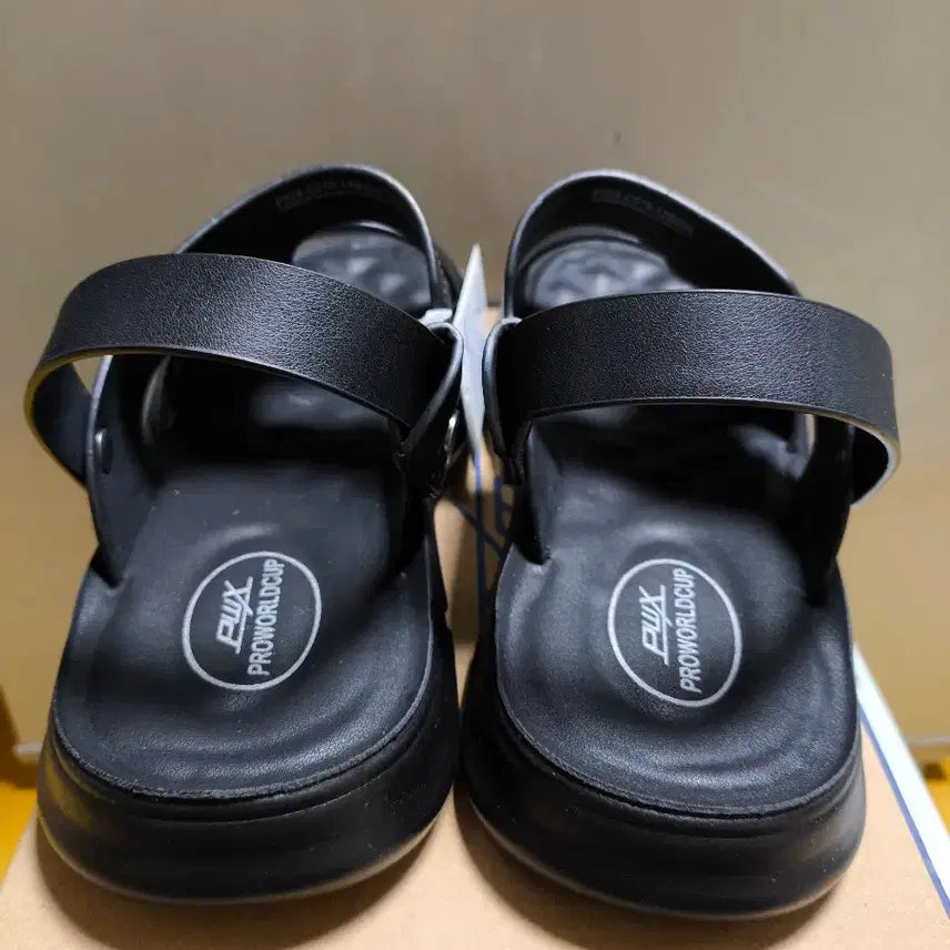 [SOLD OUT] (새상품)265 남성 샌들 슬리퍼 프로월드컵 여름 운동화