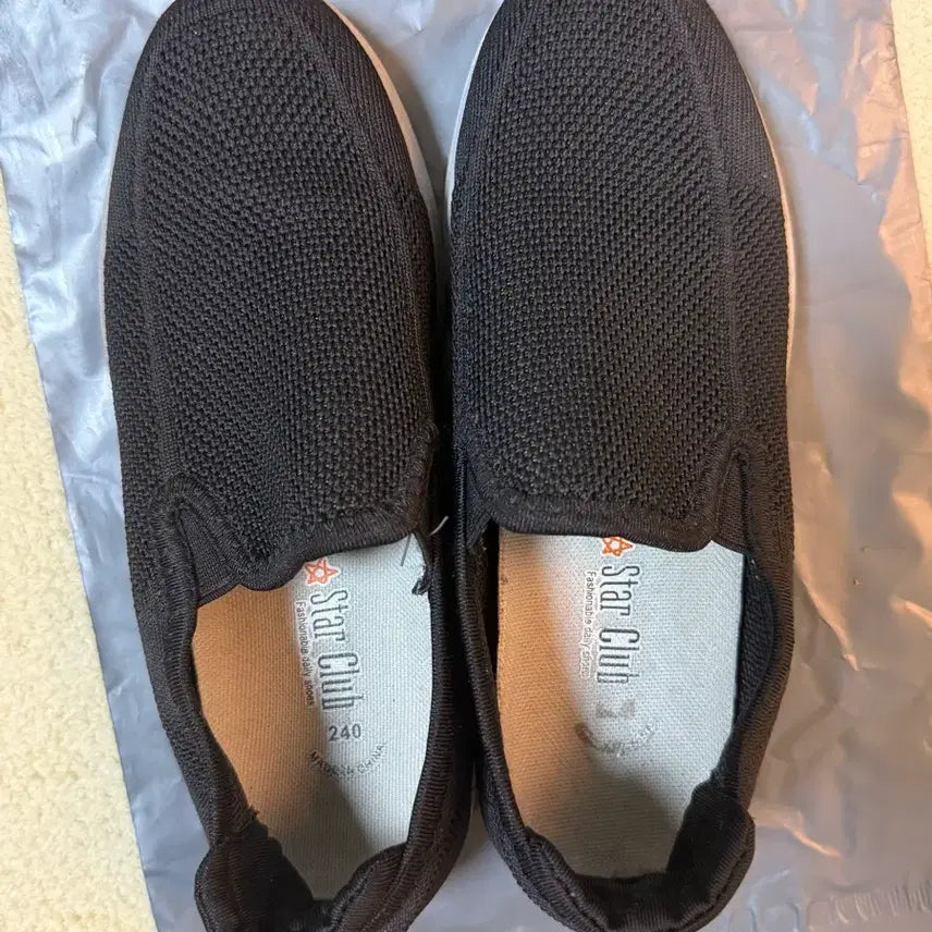 [BUNJANG] Black Sneakers, Women&