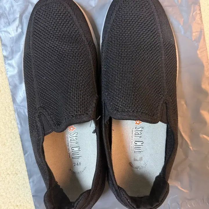 [BUNJANG] Black Sneakers, Women&