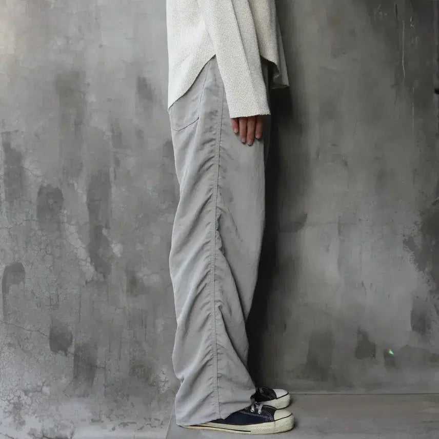[BUNJANG] Unused Nylon Pants Gray Size 2 / 언유즈드 25FW 나일론 팬츠 그레이 2사이즈 판매합니다