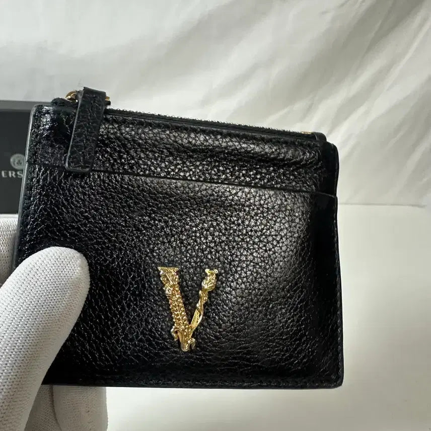 [BUNJANG] Versace V Logo Zipper Card Holder Black / 베르사체 V로고 지퍼 카드지갑 블랙 (OS)