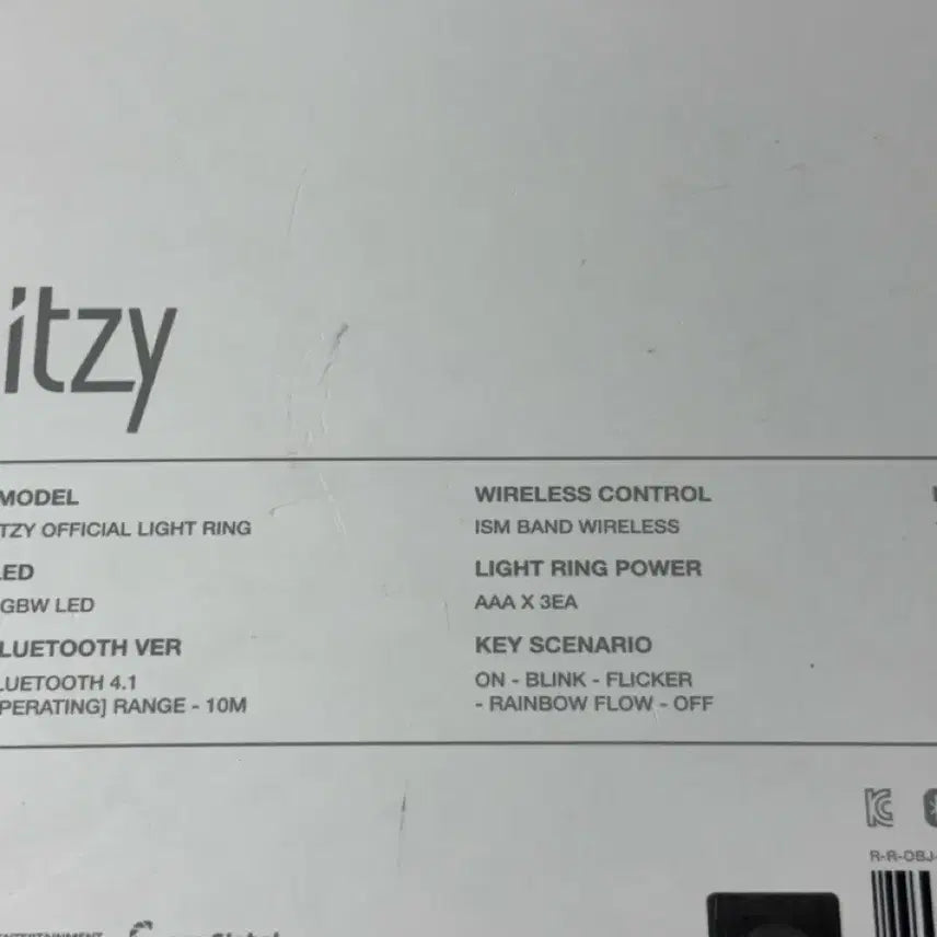 [BUNJANG] ITZY Light Ring Ver.1 (Includes Photocard) / 있지 라이트링 응원봉 ver.1  (라이트링 포카 포함)