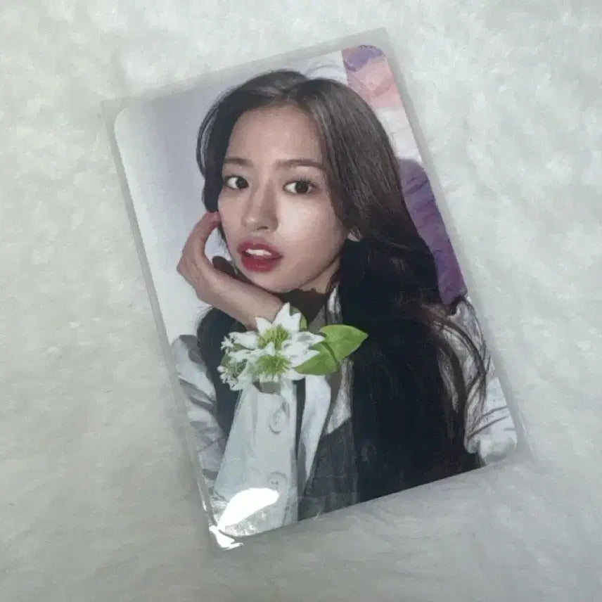 [BUNJANG] IVE Yujin From Queen Dive Zone Day 1 Photocard / 아이브 프롬퀸 다이브존 1일차 유진