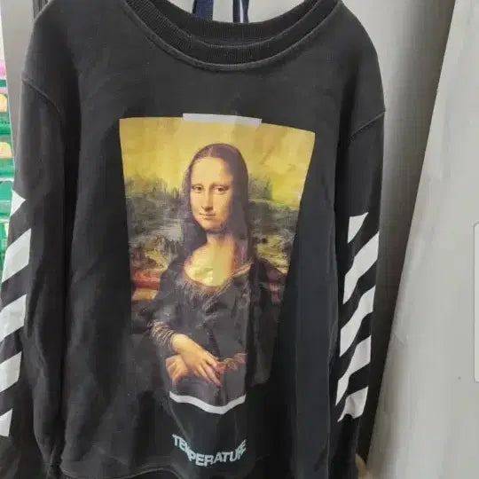 [SOLD OUT] 오프화이트 맨투맨.  M