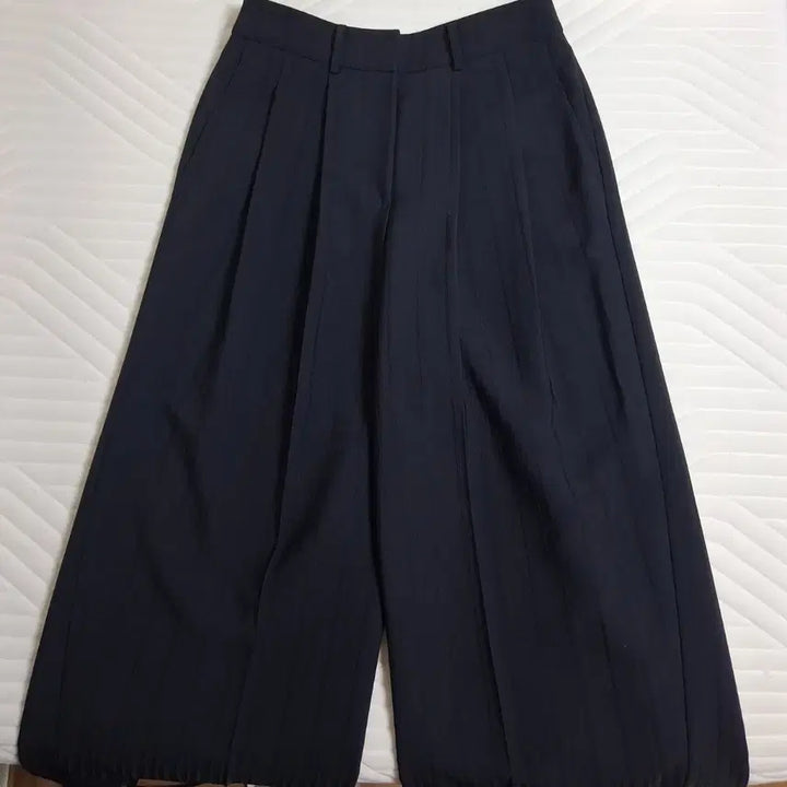 [BUNJANG] ORR Tucked Wide Low Waist Slacks / 오르ORR 핀턱와이드핏 로우웨이스트M66 오르슬랙스와이드팬츠