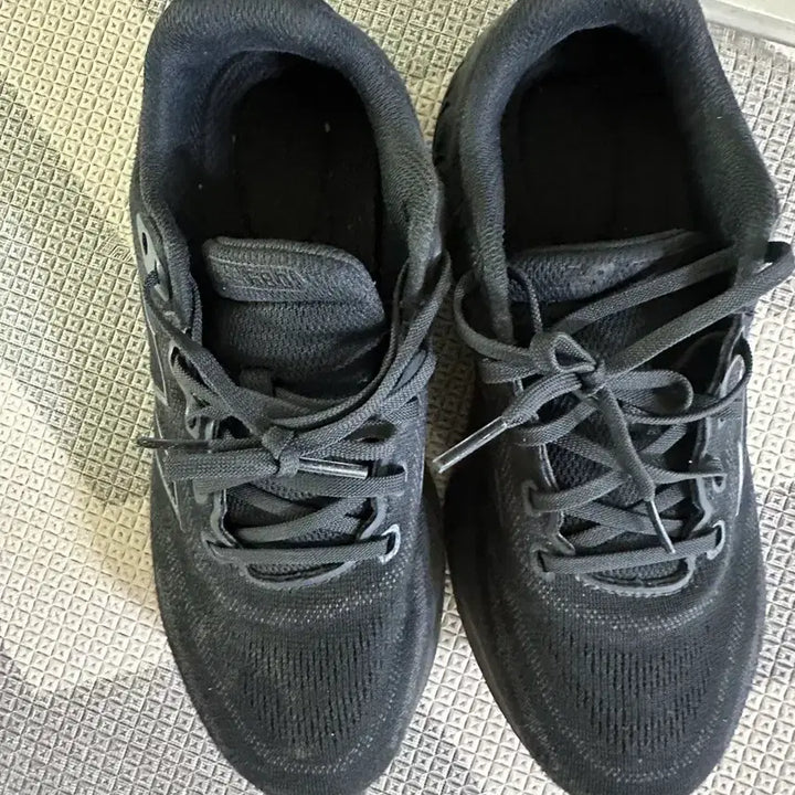 [BUNJANG] New Balance Fresh Foam 680 V6 Sneakers / 뉴발란스 프레쉬폼 680 V6  250사이즈