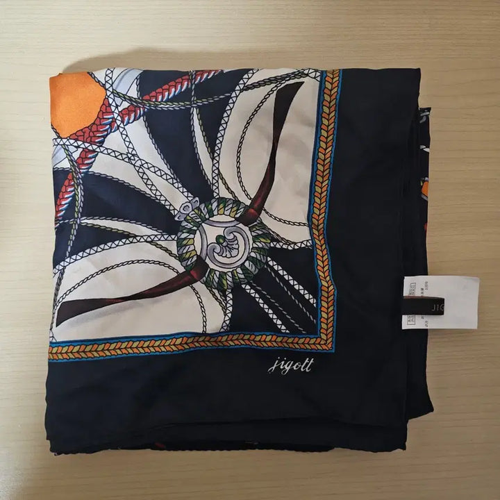 [BUNJANG] Jigott Silk Scarf / 지고트 실크 스카프 판매합니다~~