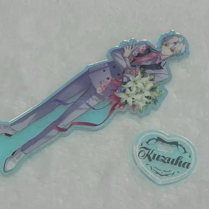[BUNJANG] Kuzha Nijisanji Virtual Liver Acrylic Stand Prism Heart / 니지산지 준브라이드 준브라 프리즘하트 쿠즈하 아크릴 스탠드 아크스타