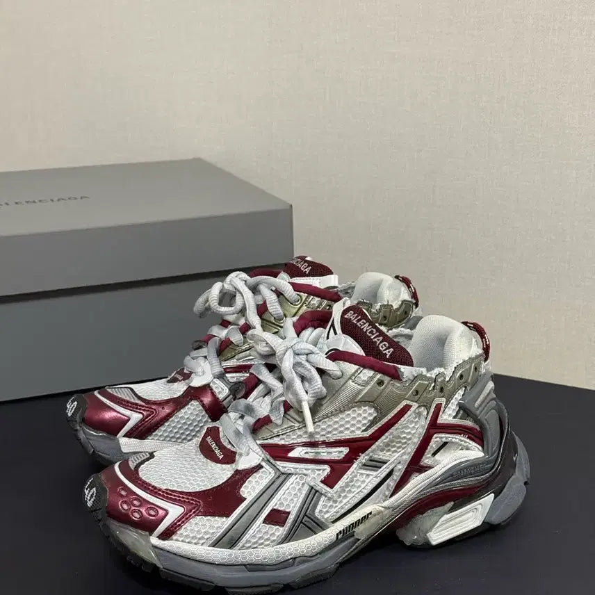 [BUNJANG] Balenciaga Runner Sneakers Burgundy EU 40 / 발렌시아가 러너 스니커즈 버건디 40 사이즈