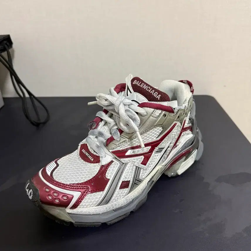 [BUNJANG] Balenciaga Runner Sneakers Burgundy EU 40 / 발렌시아가 러너 스니커즈 버건디 40 사이즈