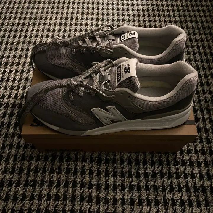 [BUNJANG] New Balance 997H Gray Sneakers / [무료배송] 뉴발란스 997H 280