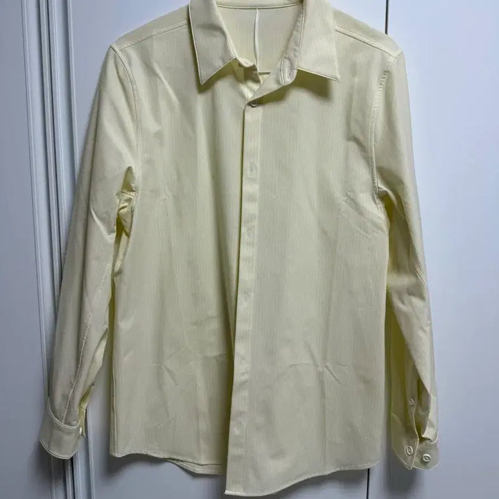 [SOLD OUT] 룰루레몬 뉴벤처 클래식핏 셔츠
