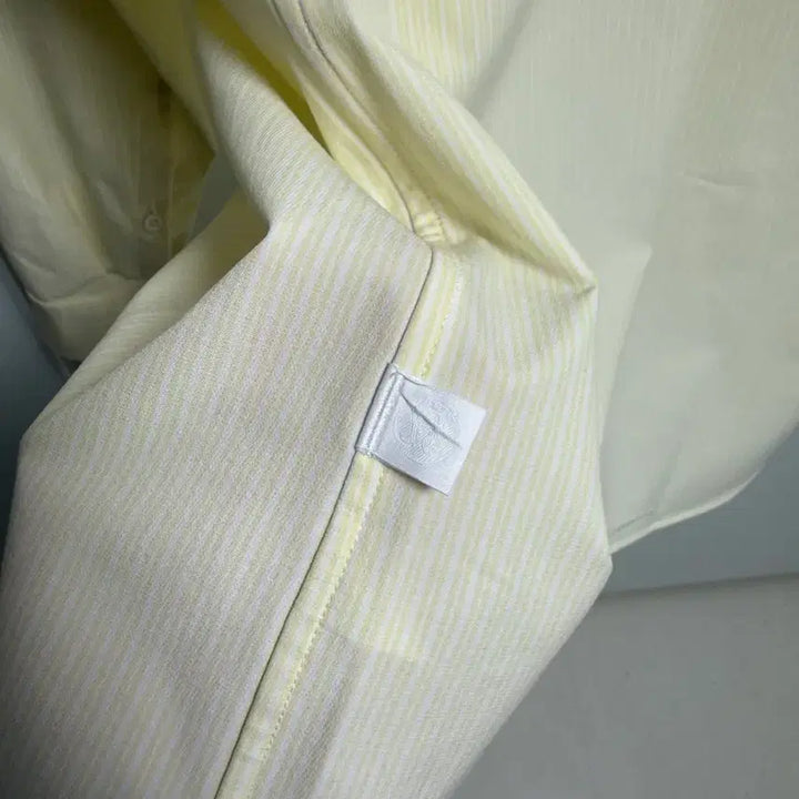 [SOLD OUT] 룰루레몬 뉴벤처 클래식핏 셔츠