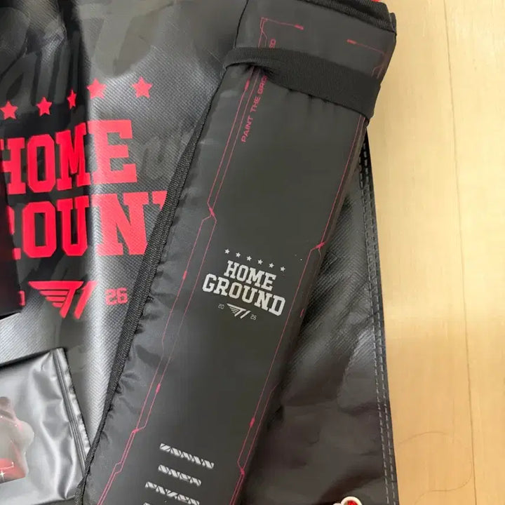 [BUNJANG] T1 Official Lightstick, Cushion, and Homeground Bag Bundle Set / 티원 응원봉 방석 홈그라운드