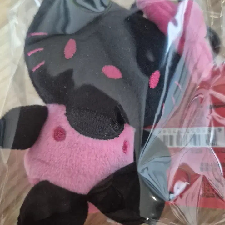 [BUNJANG] Black Kitty Doll Keychain / 키티인형키링