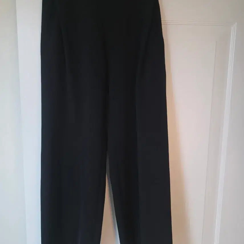[BUNJANG] Millpa Black Wide Pants / 밀파 v 블랙 와이드 팬츠