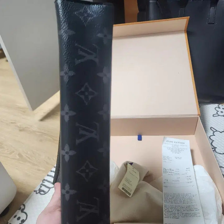 [BUNJANG] Louis Vuitton Monogram Clutch / 루이비통 모노그램 클러치 블랙