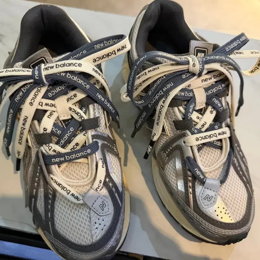 [BUNJANG] New Balance Lettering Shoelaces / 뉴발란스1906A 레터링 신발끈