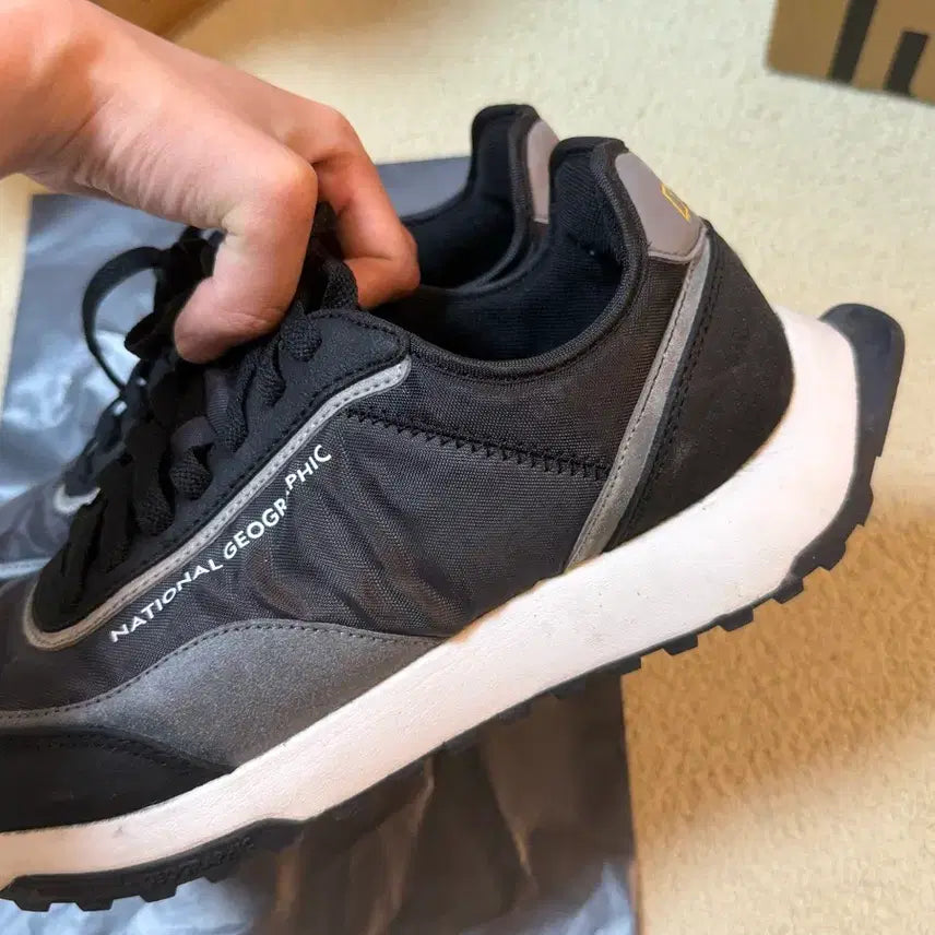 [BUNJANG] National Geographic Sneakers / 내셔널 지오그래픽 운동화