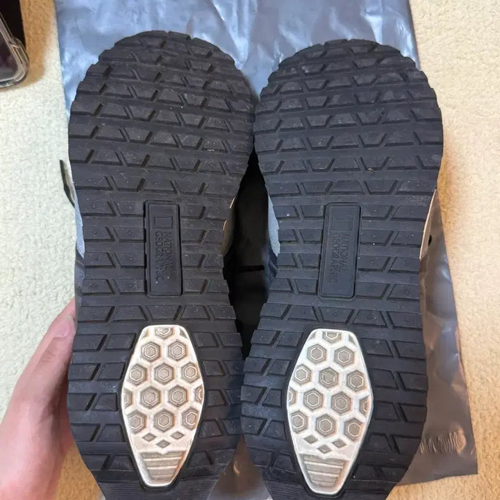[BUNJANG] National Geographic Sneakers / 내셔널 지오그래픽 운동화