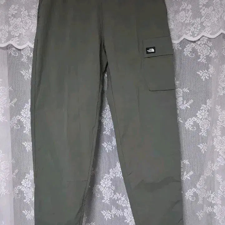 [SOLD OUT] 노스페이스 카고 조거 팬츠 올리브
