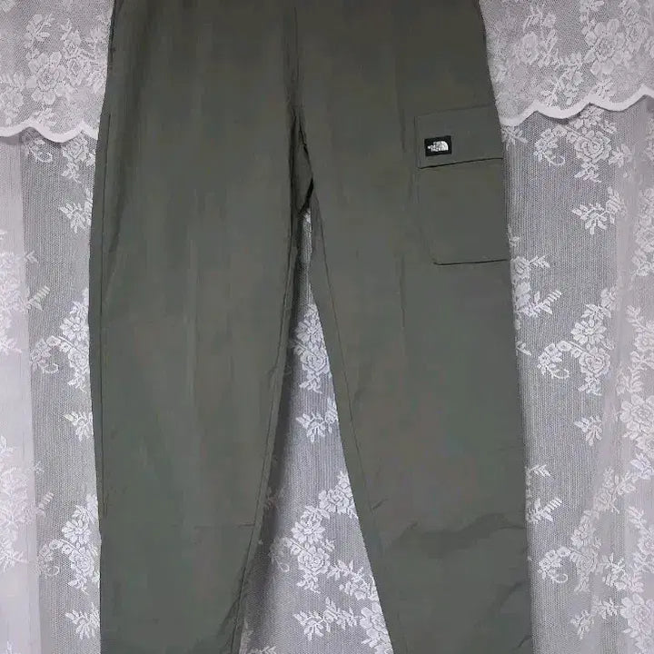 [SOLD OUT] 노스페이스 카고 조거 팬츠 올리브