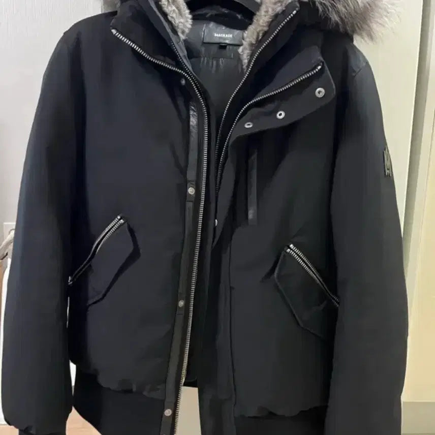 [BUNJANG] Mackage Dixon Black Fox Fur Puffer Coat Size 40 / 맥케이지 딕슨 블랙 폭스퍼 패딩 40사이즈