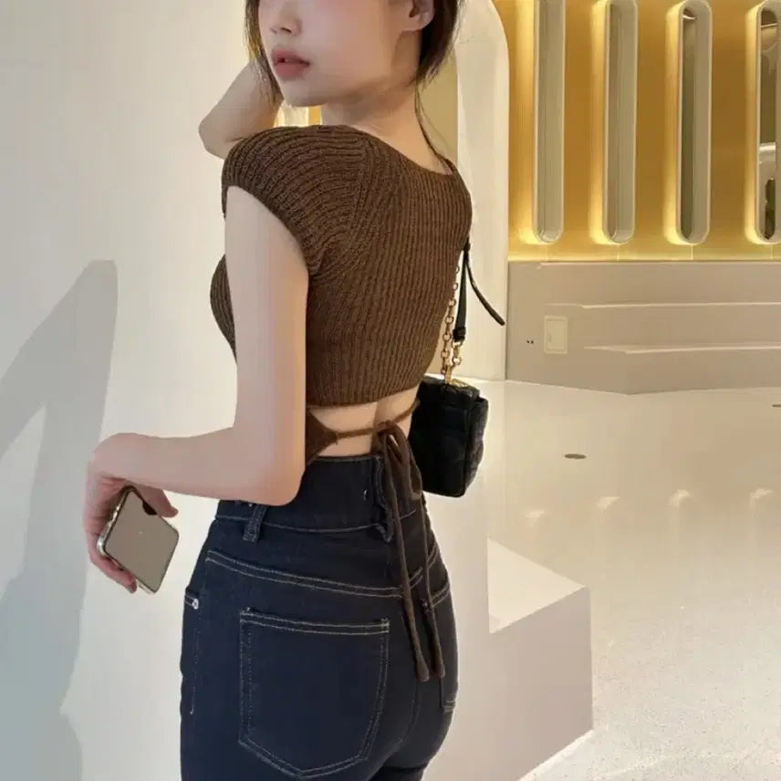 [BUNJANG] Knit Sleeveless Top Brown Zigzag Back Detail / 에이블리 백트임 캡소매 니트 브라운 지그재그 교신