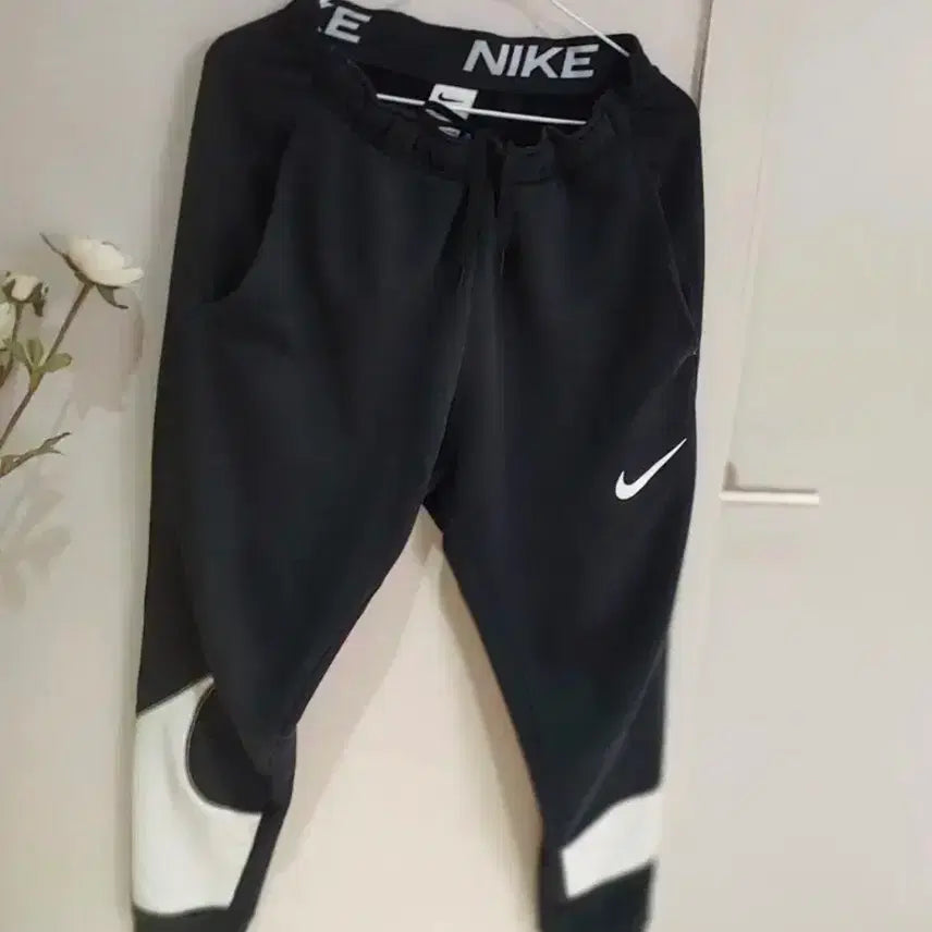 [BUNJANG] Nike Classic Big Swoosh Jogger Pants (M) / 나이키  클래식 빅스우시  남녀공용 조거팬츠 M