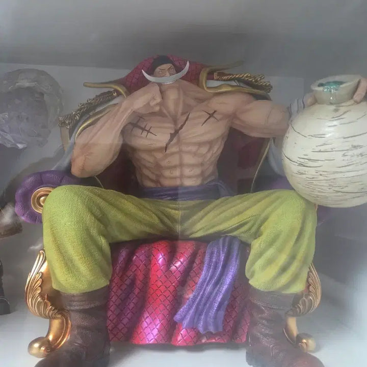 [BUNJANG] Brainhole Whitebeard Statue Resin Figure / [레진] brainhole 흰수염 좌상